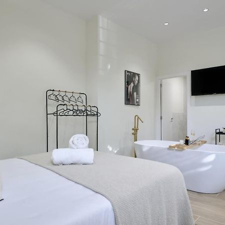Romantic Apartment N1 Oceanografico By Virkin Suites バレンシア エクステリア 写真